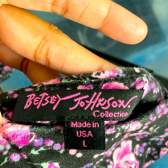 Betsey Johnson Fit & Flare Floral Dress w/ Pockets - Picture 2 of 6